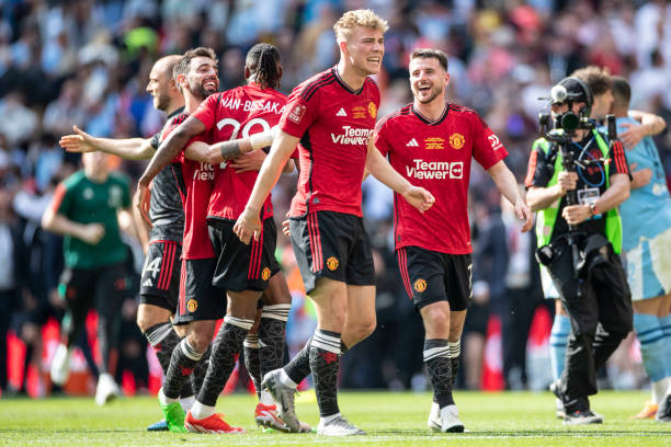 与俱乐部的 与俱乐部的