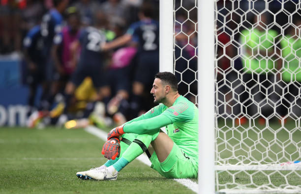 亚马尔将压 亚马尔将压